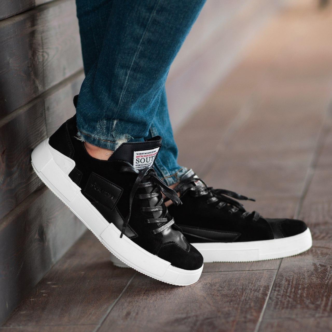 South Extreme black